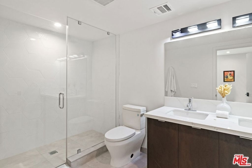 132 Rosemont Avenue - Photo 18