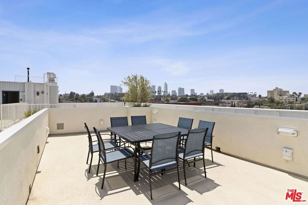 132 Rosemont Avenue - Photo 1