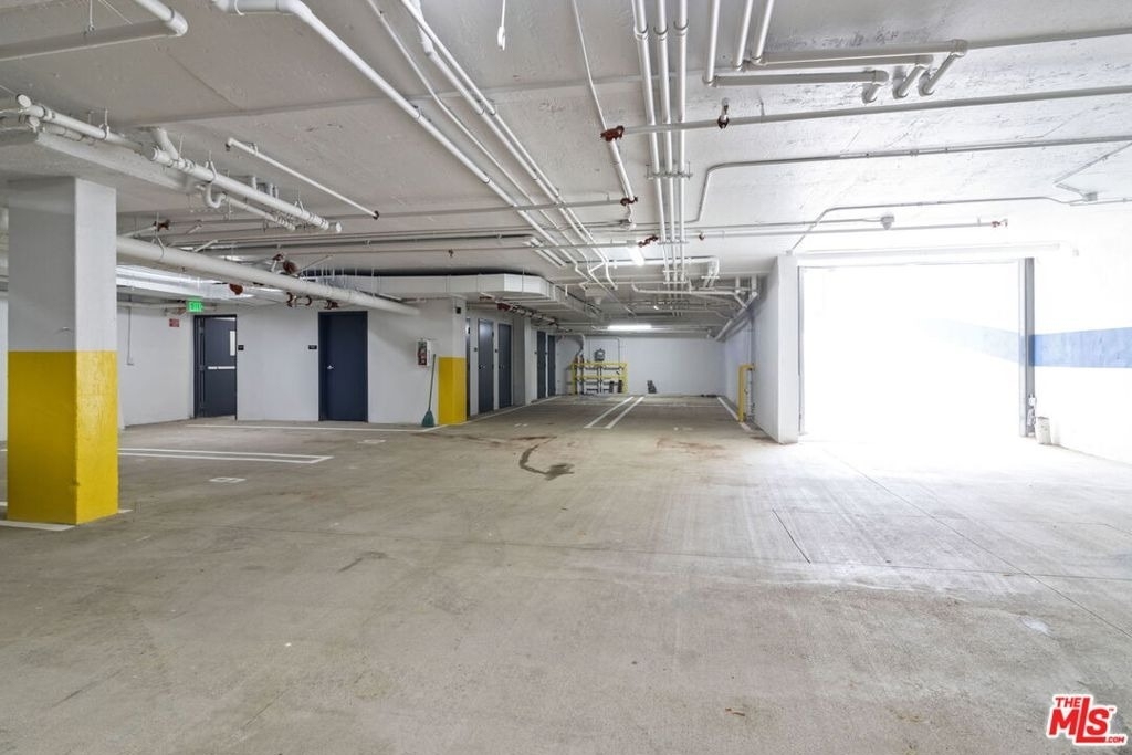 132 Rosemont Avenue - Photo 5