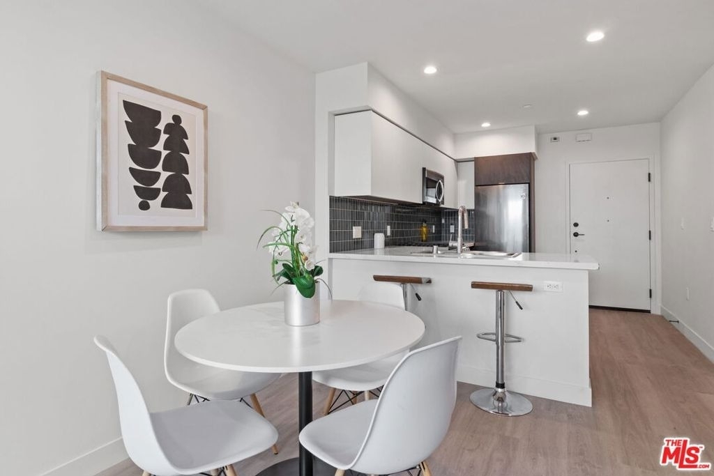 132 Rosemont Avenue - Photo 11
