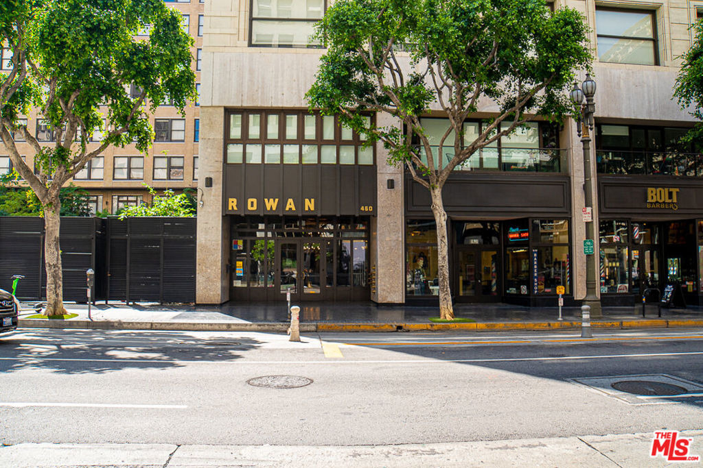 460 S Spring Street - Photo 2
