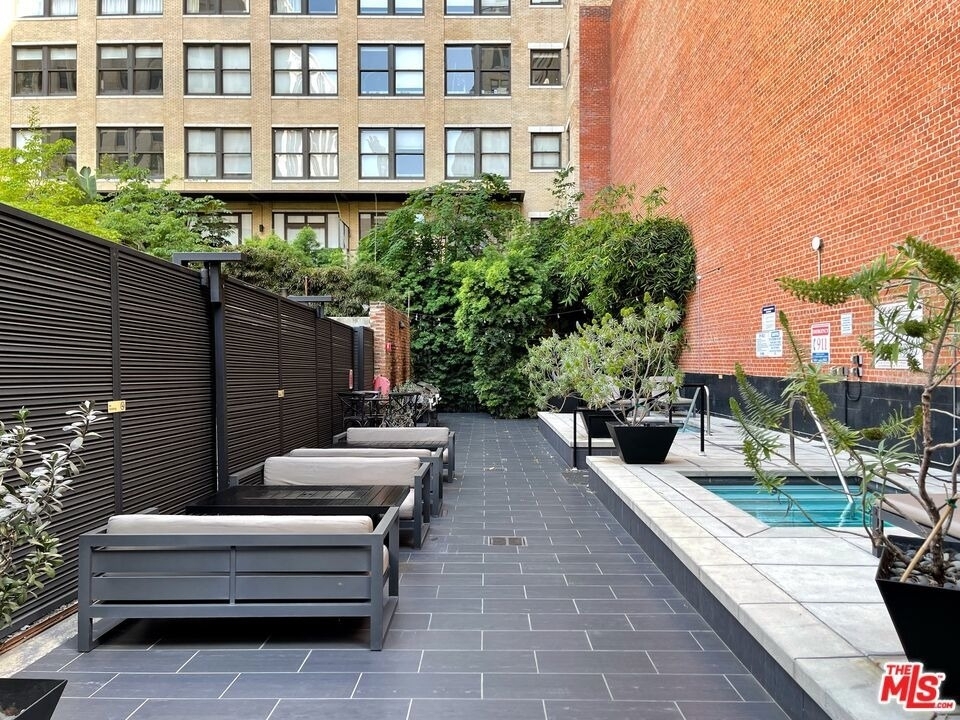 460 S Spring Street - Photo 33