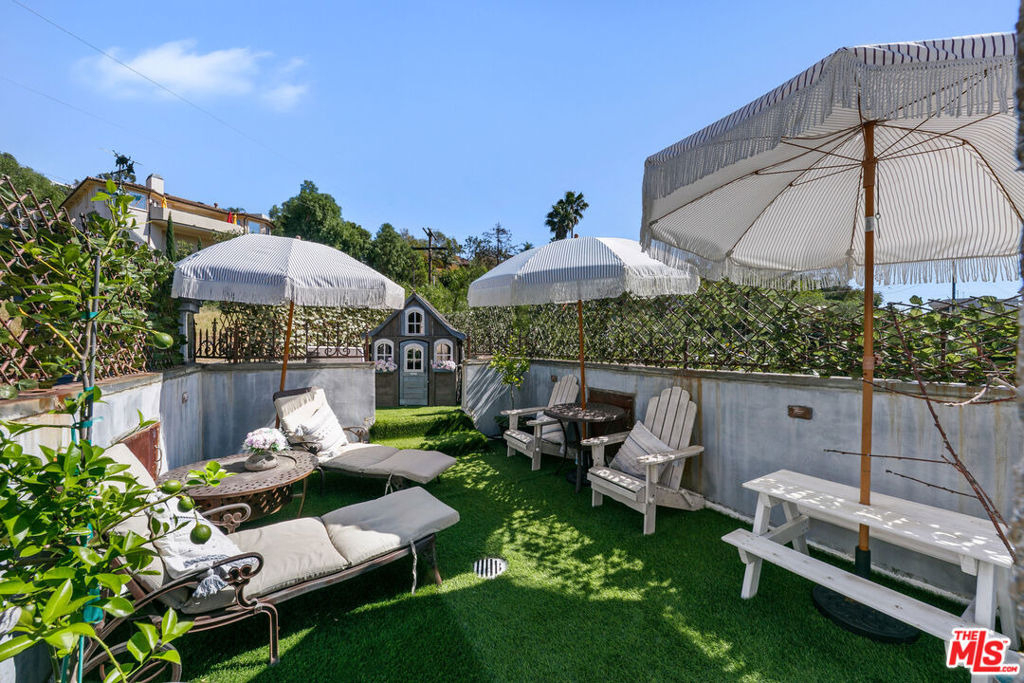 2851 Seabreeze Drive - Photo 47