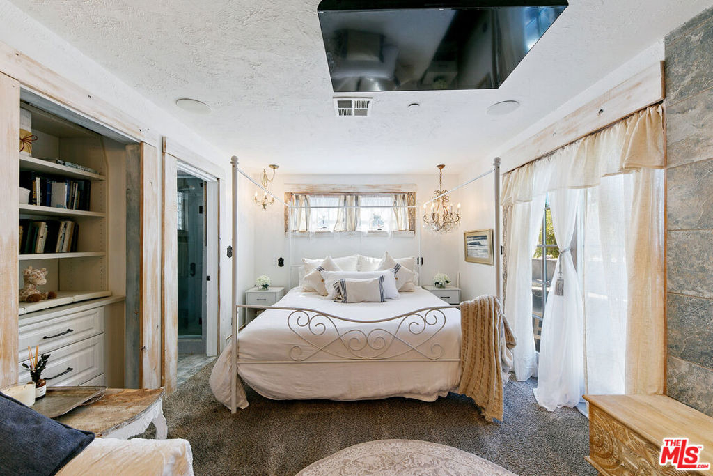 2851 Seabreeze Drive - Photo 25