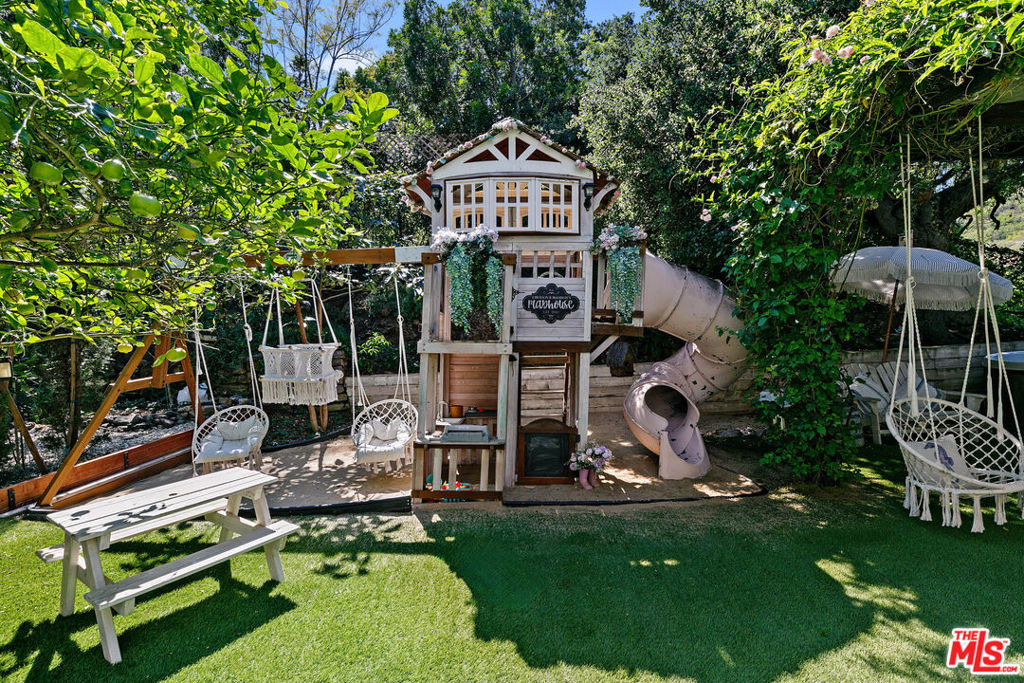2851 Seabreeze Drive - Photo 58