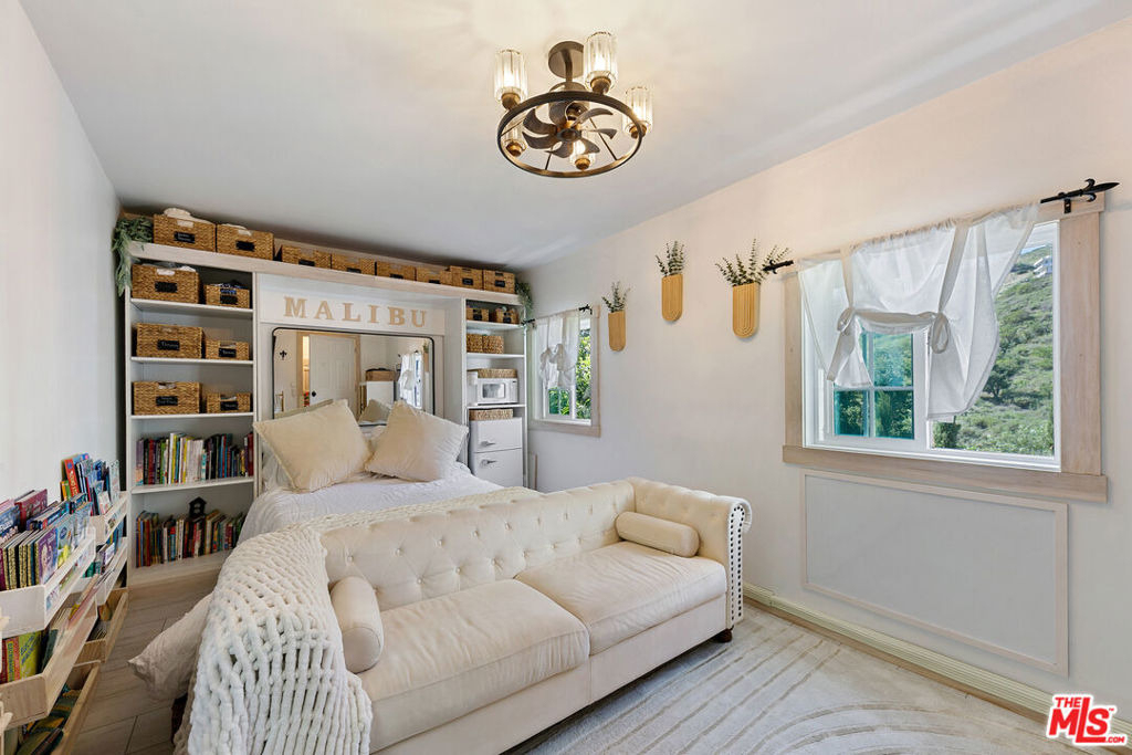 2851 Seabreeze Drive - Photo 37
