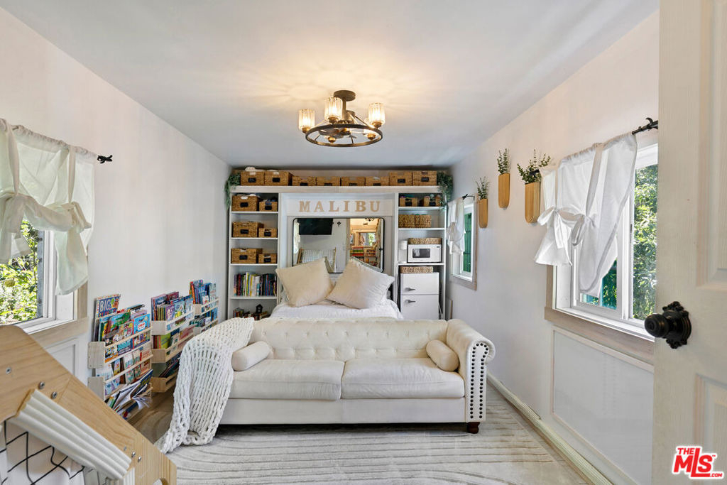 2851 Seabreeze Drive - Photo 36