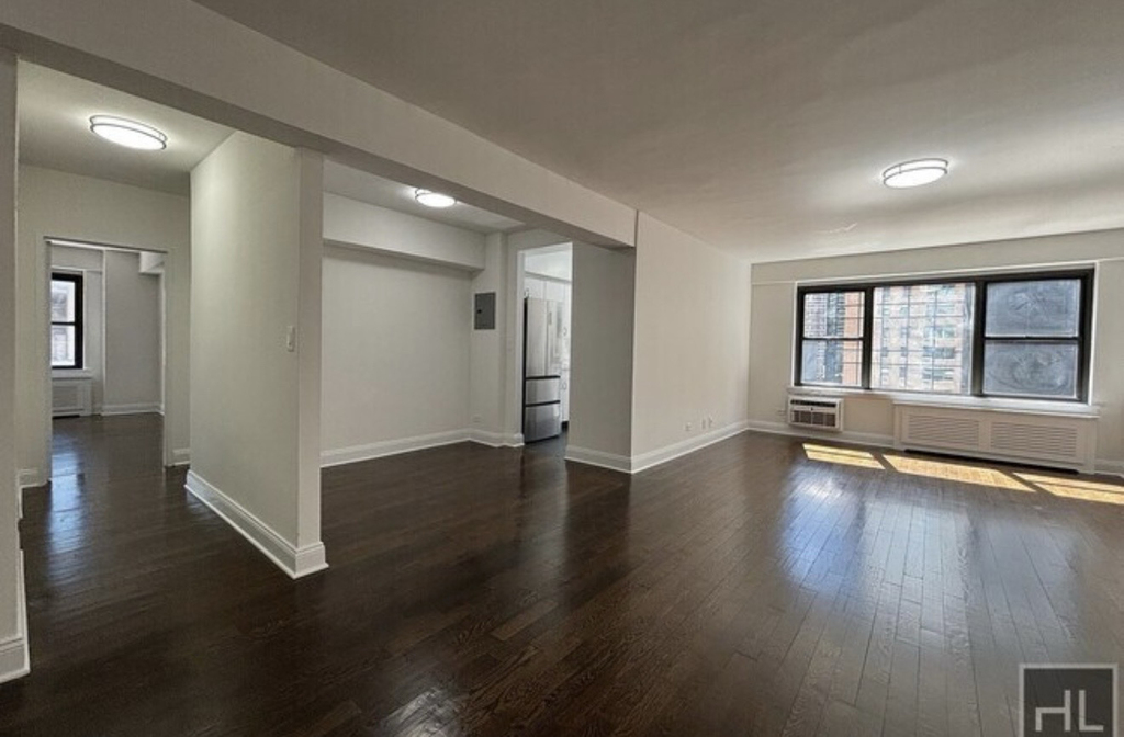 157 East 57th Street - Photo 0