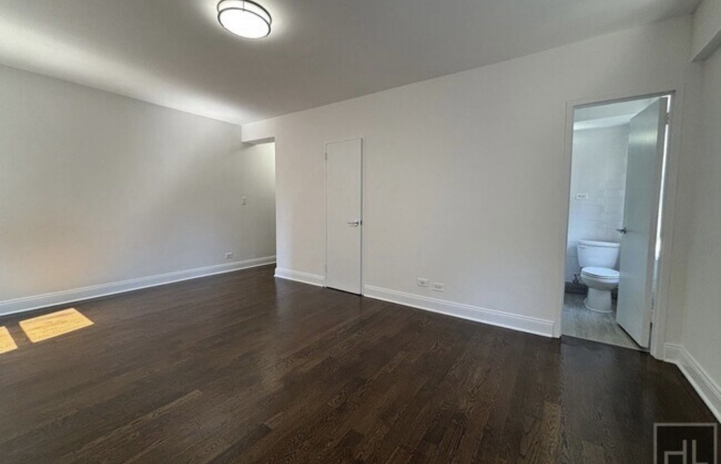 157 East 57th Street - Photo 4
