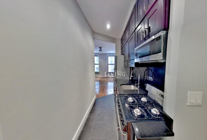 Leroy Street - Photo 1