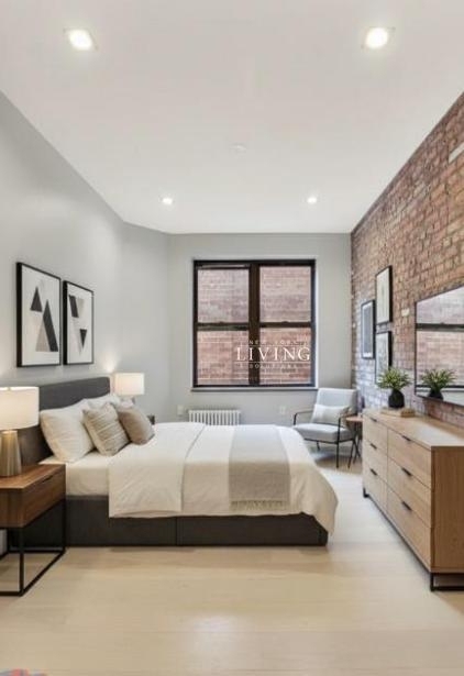 Stanton Street - Photo 3