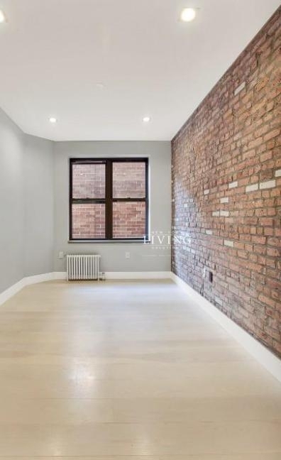 Stanton Street - Photo 5