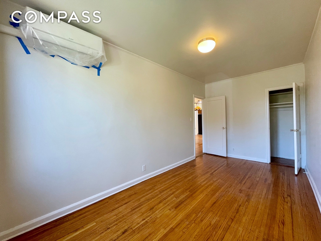 96th Street - Photo 4
