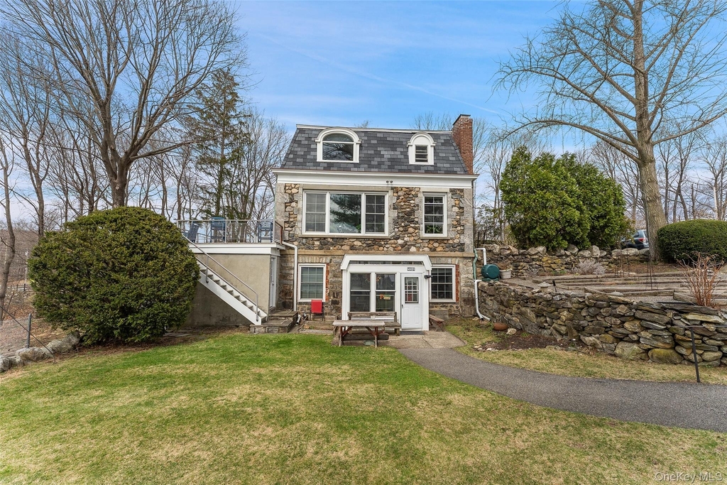 598 N Lake Boulevard - Photo 1