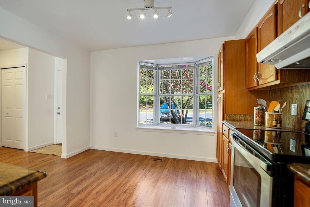 6356 Shaundale Drive - Photo 9