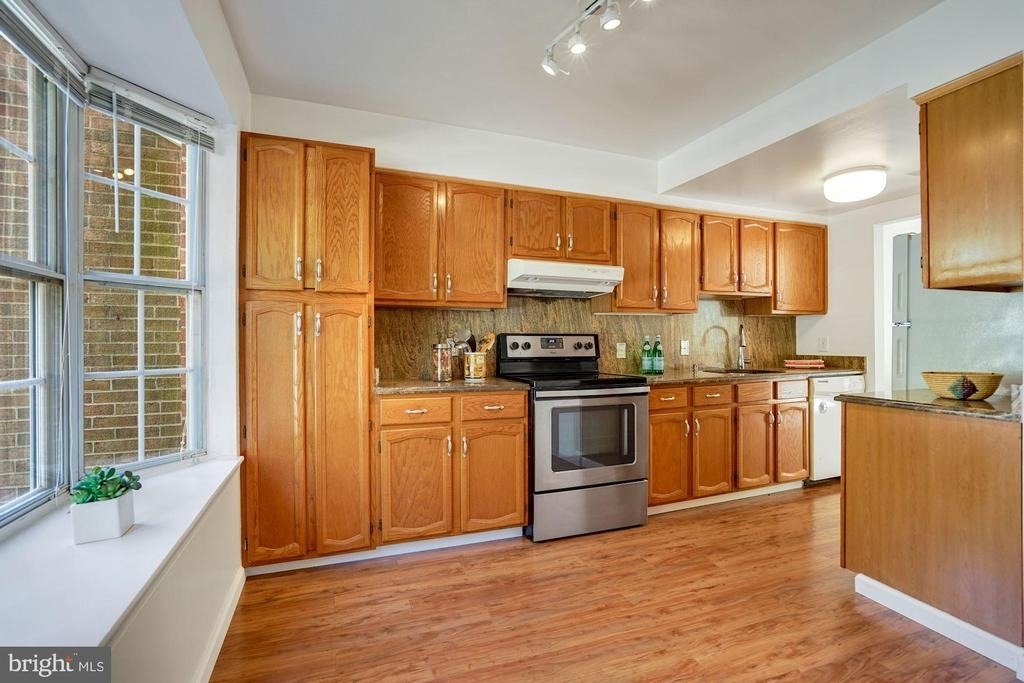 6356 Shaundale Drive - Photo 7