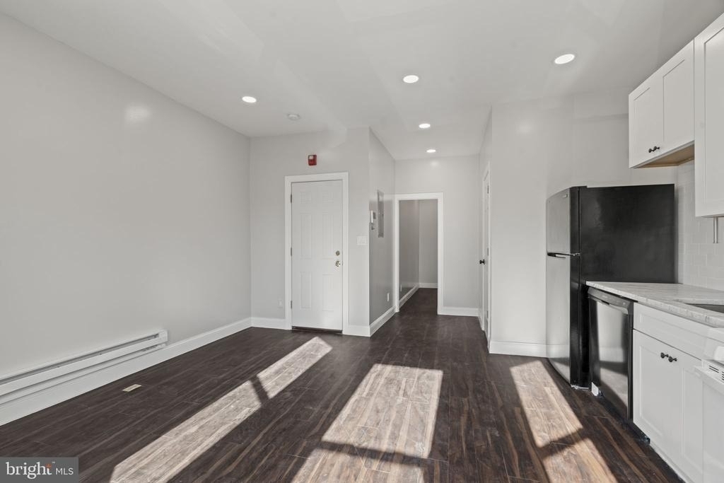 5237 Chester Avenue - Photo 28
