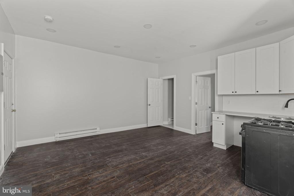 5237 Chester Avenue - Photo 16