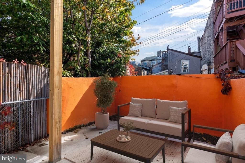 919 Stiles Street - Photo 21