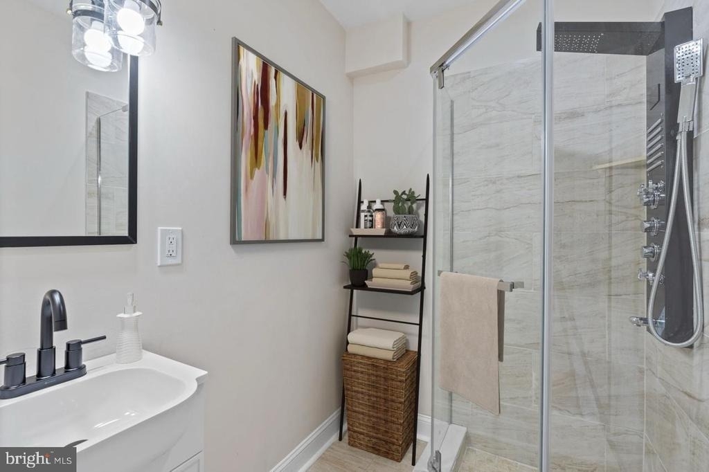 919 Stiles Street - Photo 14