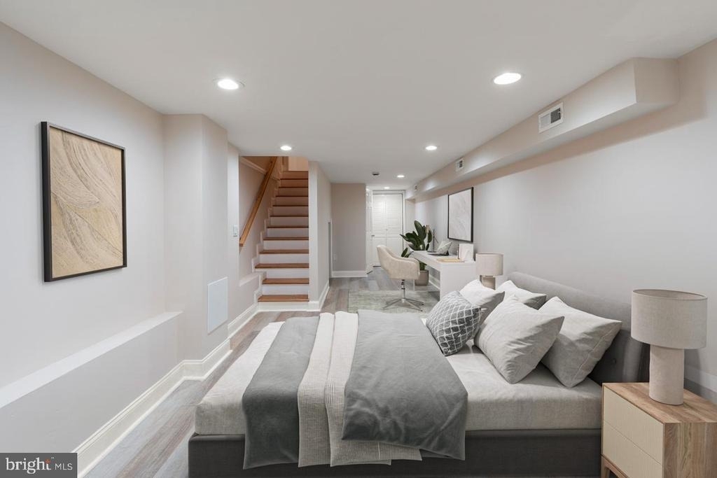 919 Stiles Street - Photo 9