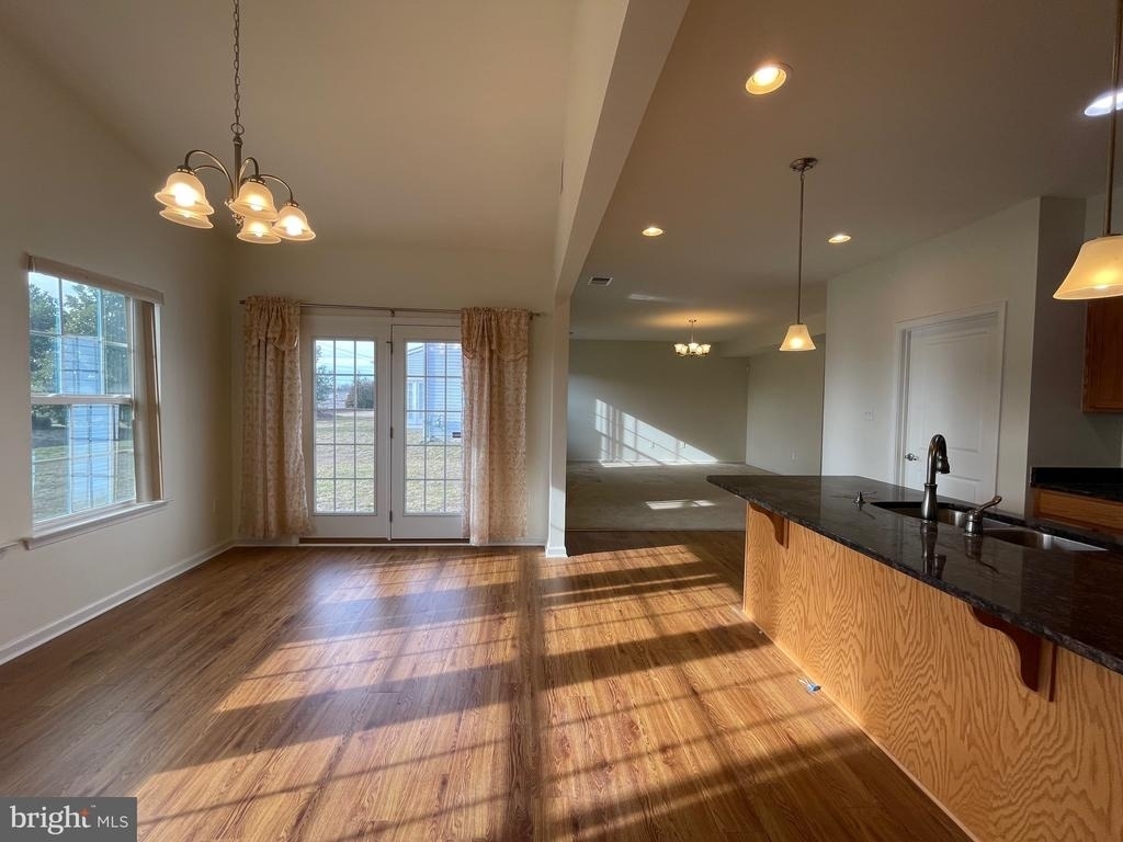 103 Alexandreas Court - Photo 7