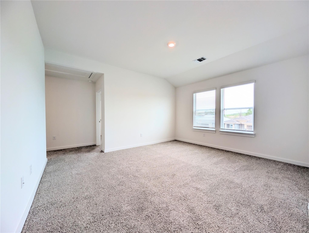 9400 Oxbow Strap Dr - Photo 18