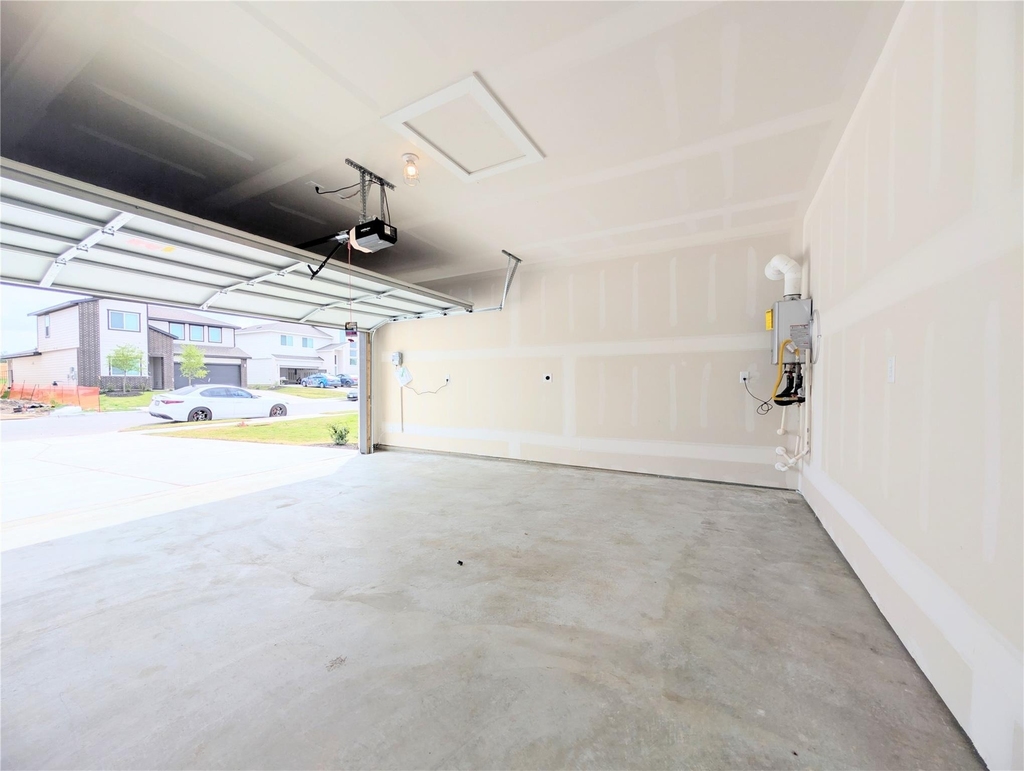 9400 Oxbow Strap Dr - Photo 30