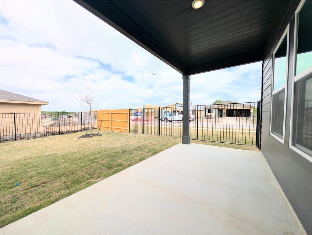 9400 Oxbow Strap Dr - Photo 31