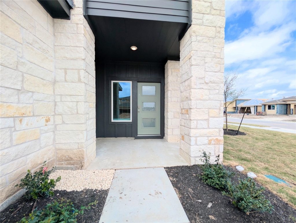 9400 Oxbow Strap Dr - Photo 4