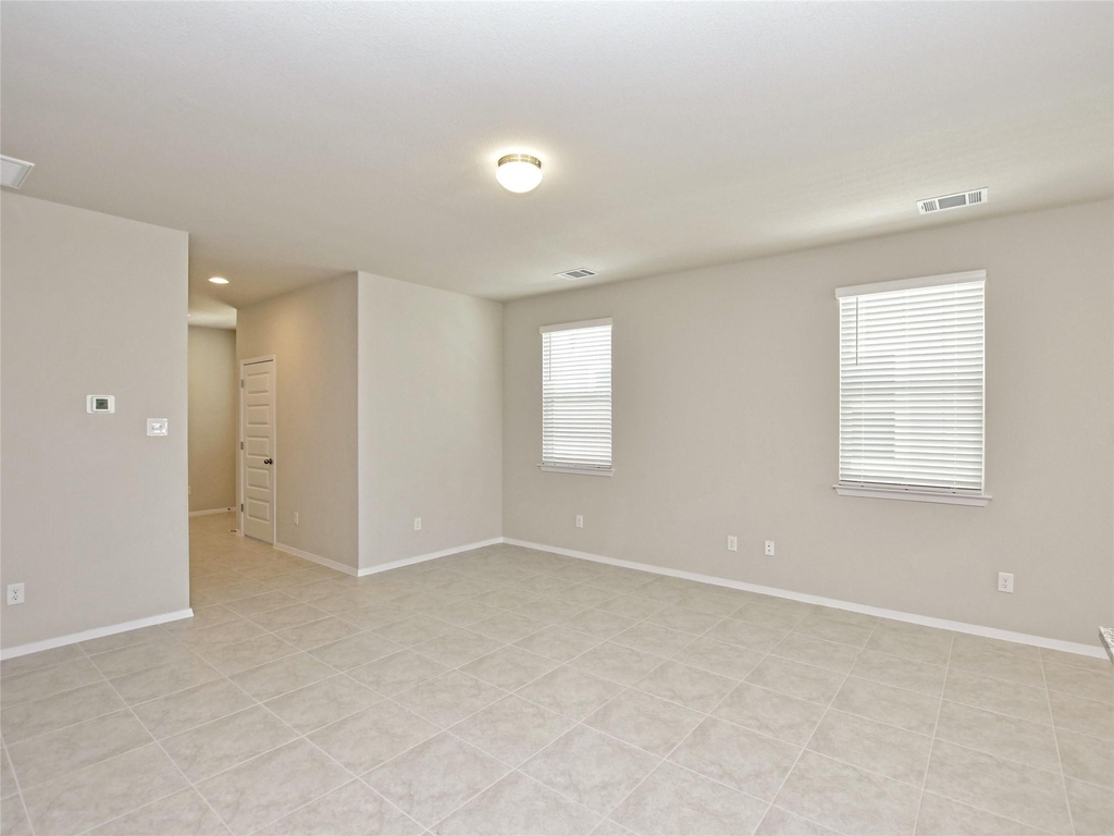 164 Fabion St - Photo 3