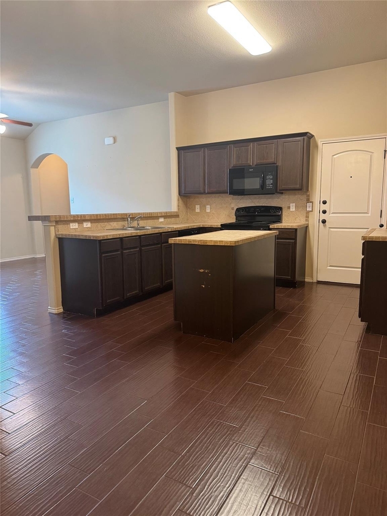 1112 Brendon Lee Ln - Photo 9