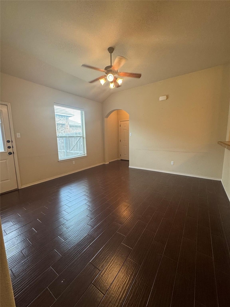 1112 Brendon Lee Ln - Photo 5