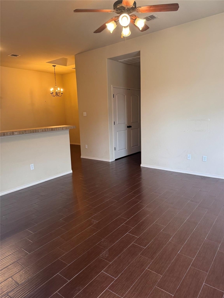 1112 Brendon Lee Ln - Photo 2