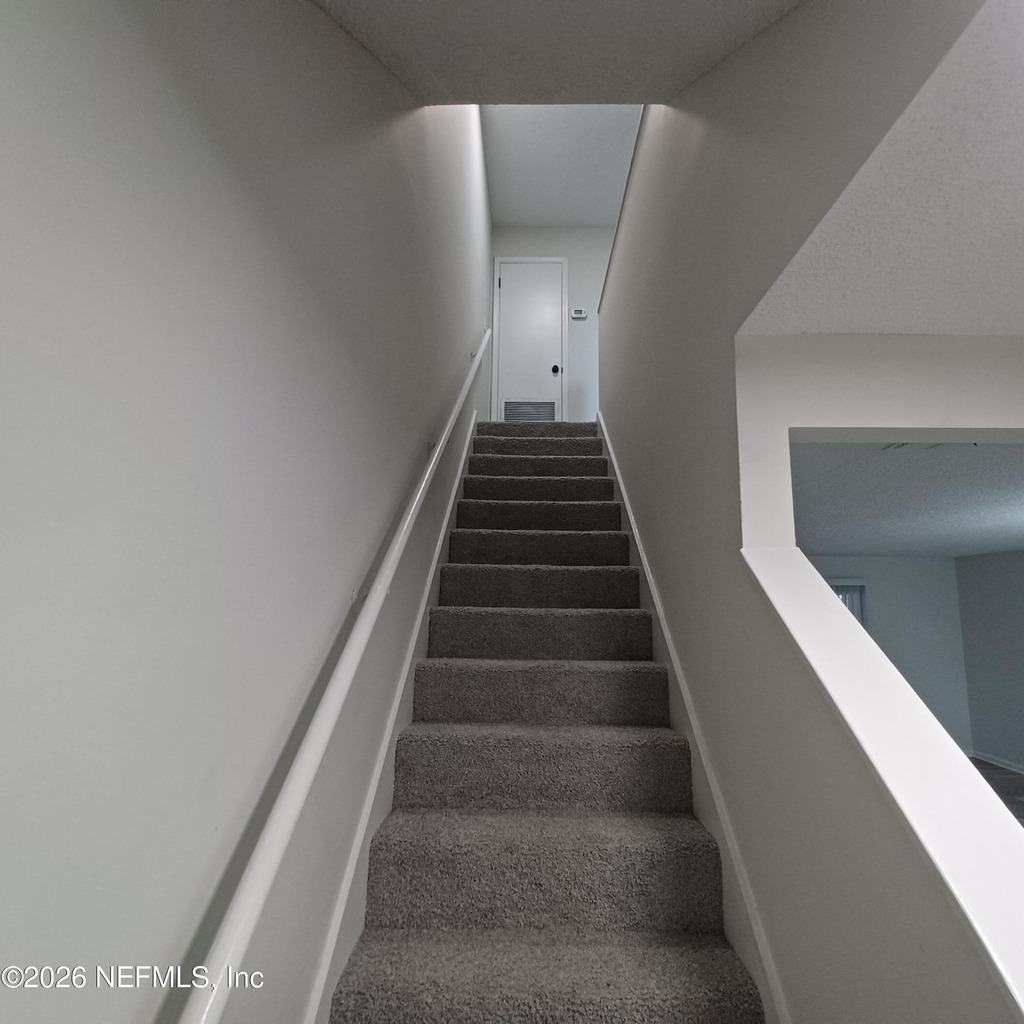1201 Douglas Street - Photo 11