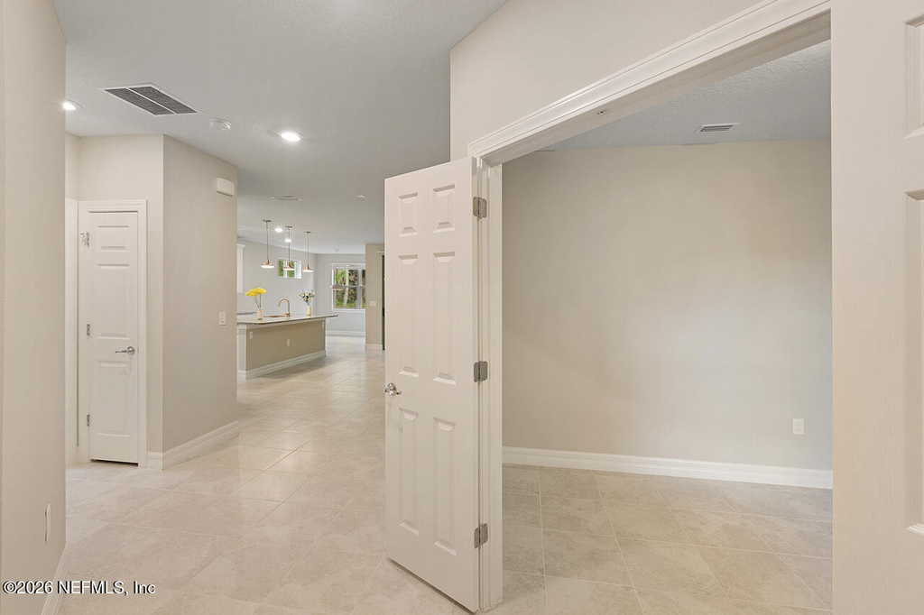 443 Orchard Pass Avenue - Photo 2