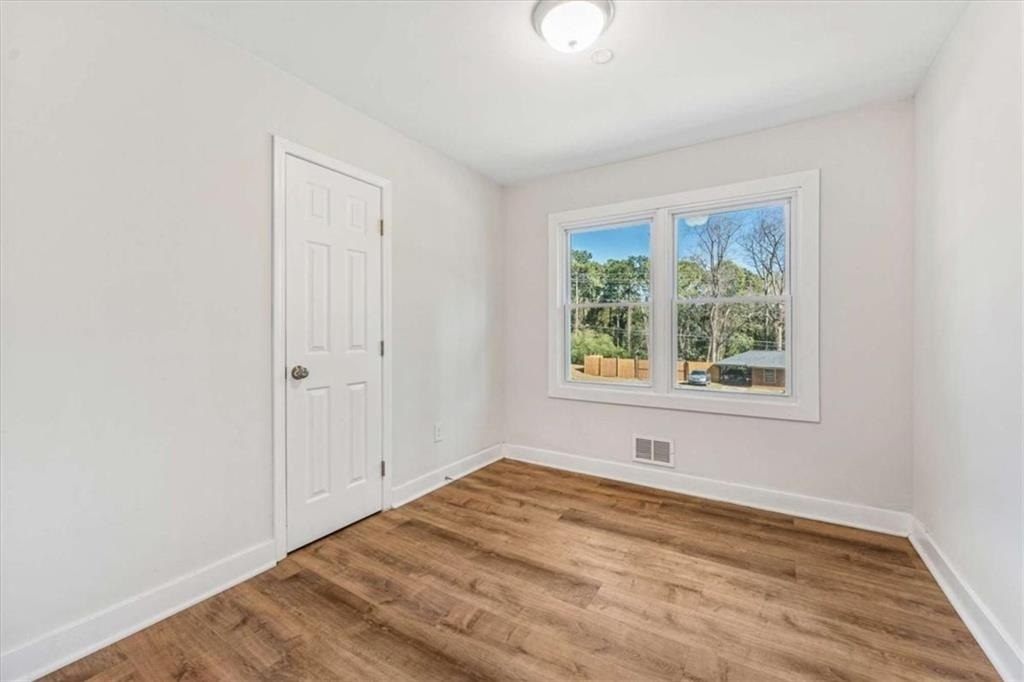 2905 Gresham Road - Photo 17