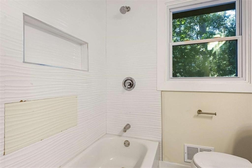 2905 Gresham Road - Photo 24