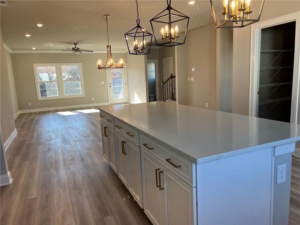 431 Lincoln Street - Photo 3