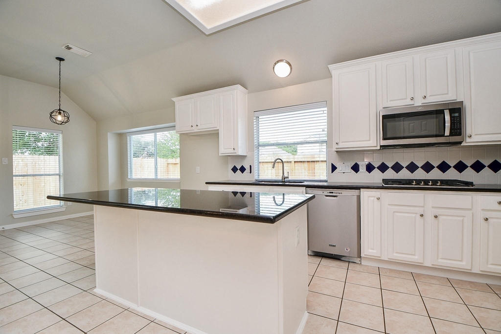 802 Childers Court - Photo 24