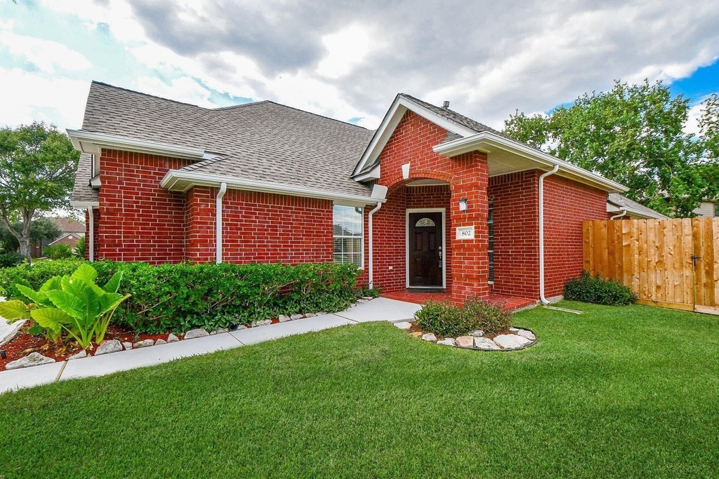 802 Childers Court - Photo 6