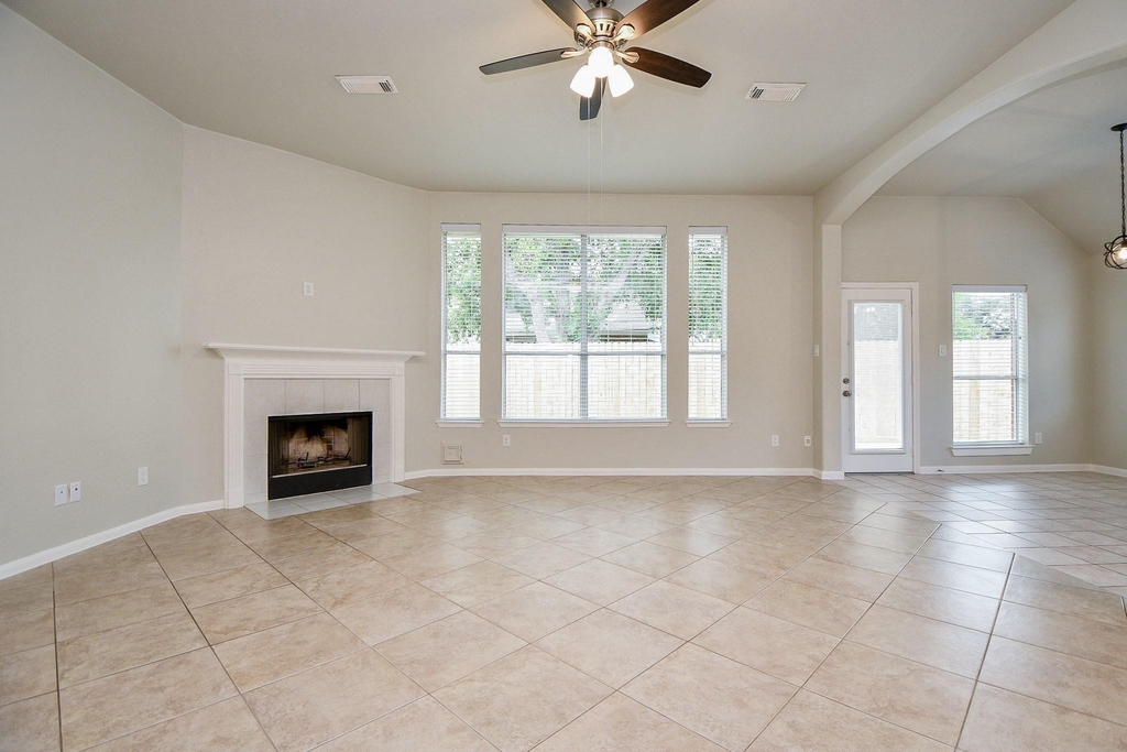 802 Childers Court - Photo 15