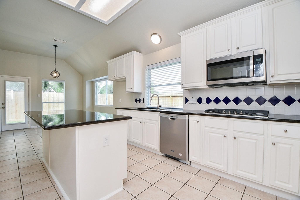 802 Childers Court - Photo 25