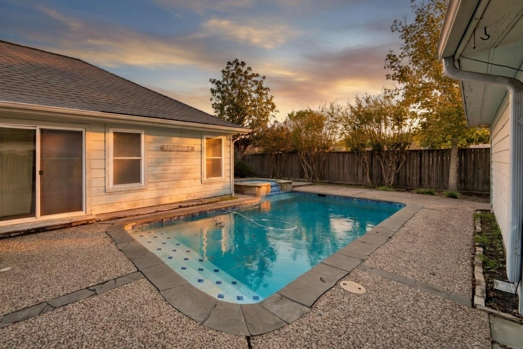 7914 Candle Lane - Photo 6