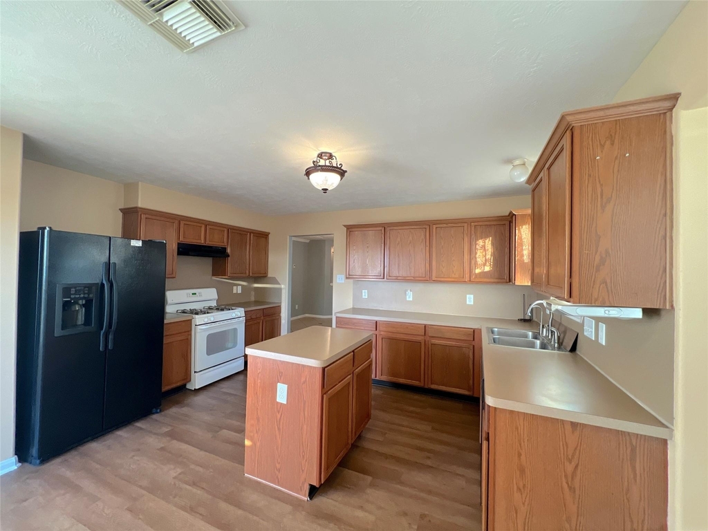 5535 Bear Paw Circle - Photo 3