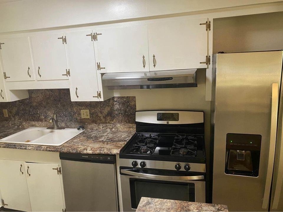 6406 Schiller Street - Photo 9
