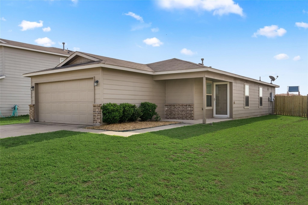 1323 Pease River Lane - Photo 3