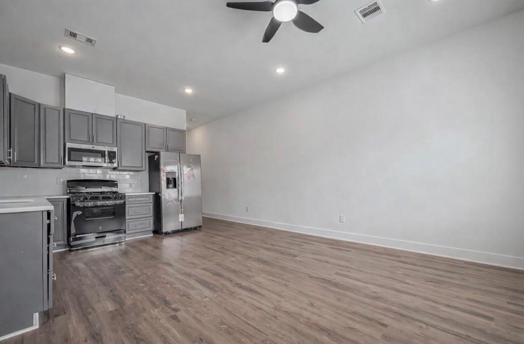 7993 Attwater Street - Photo 2