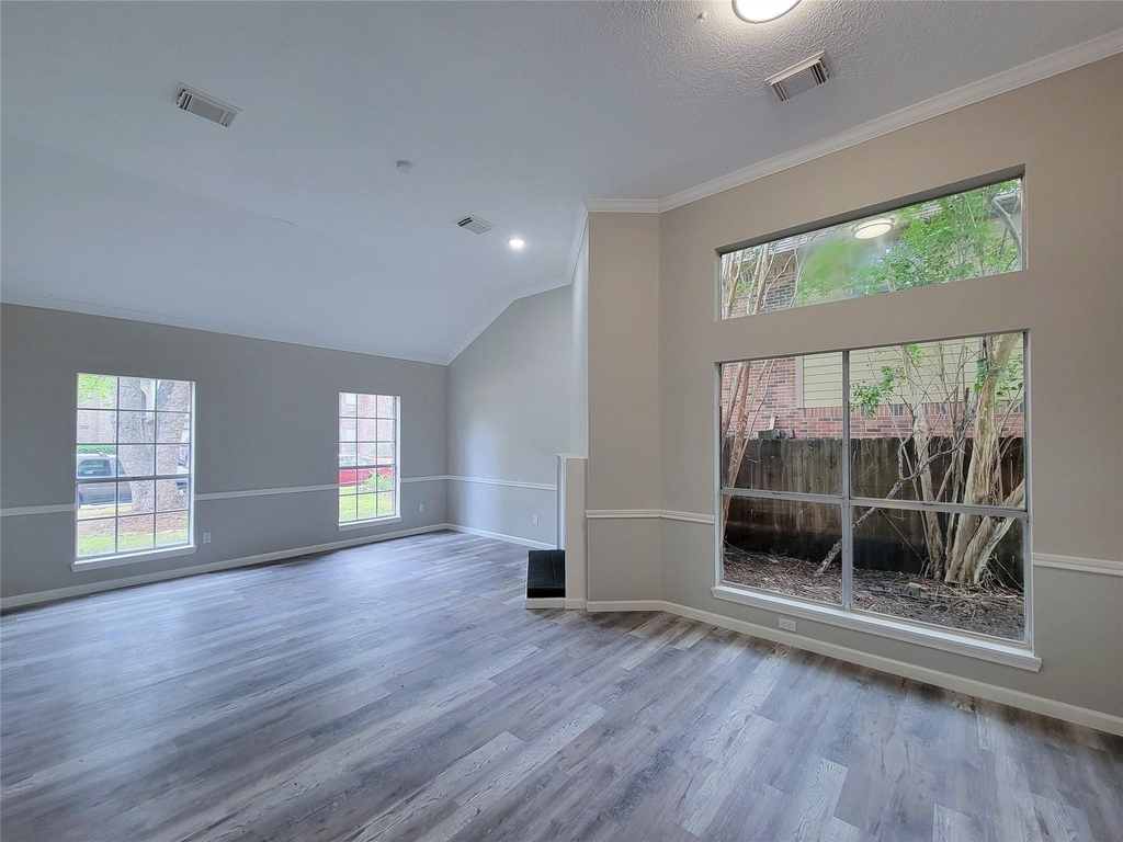 13522 Ryanwood Drive - Photo 10
