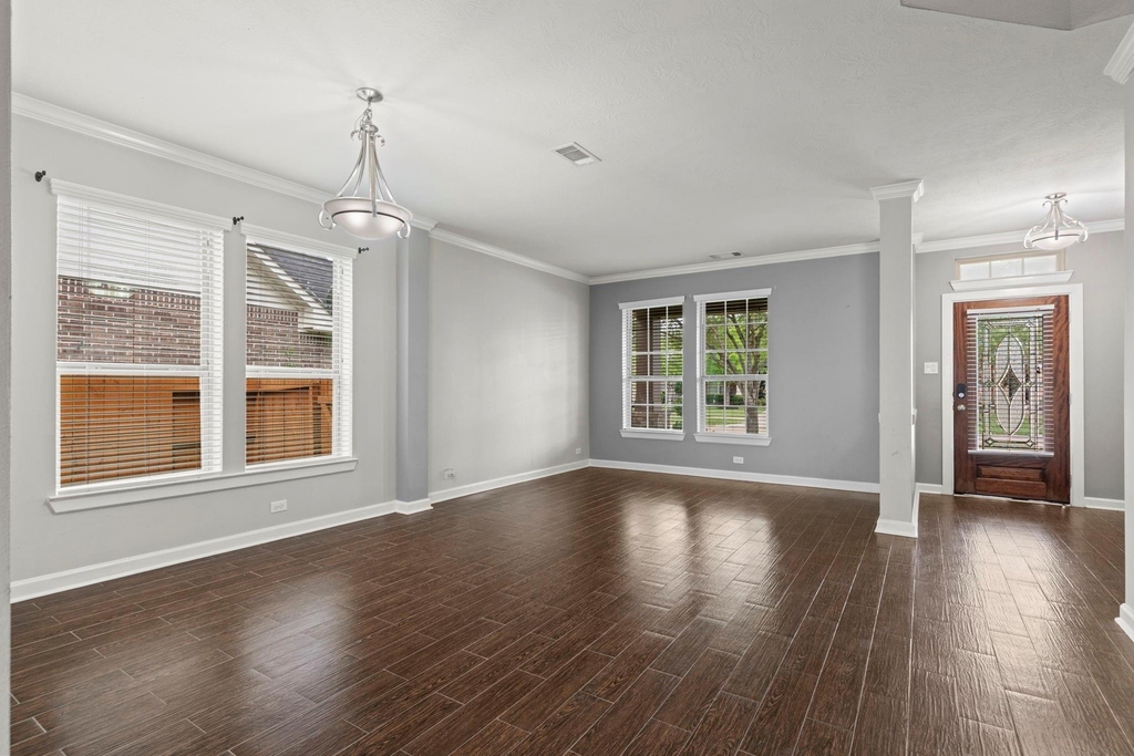 19415 Bronte Springs Court - Photo 7